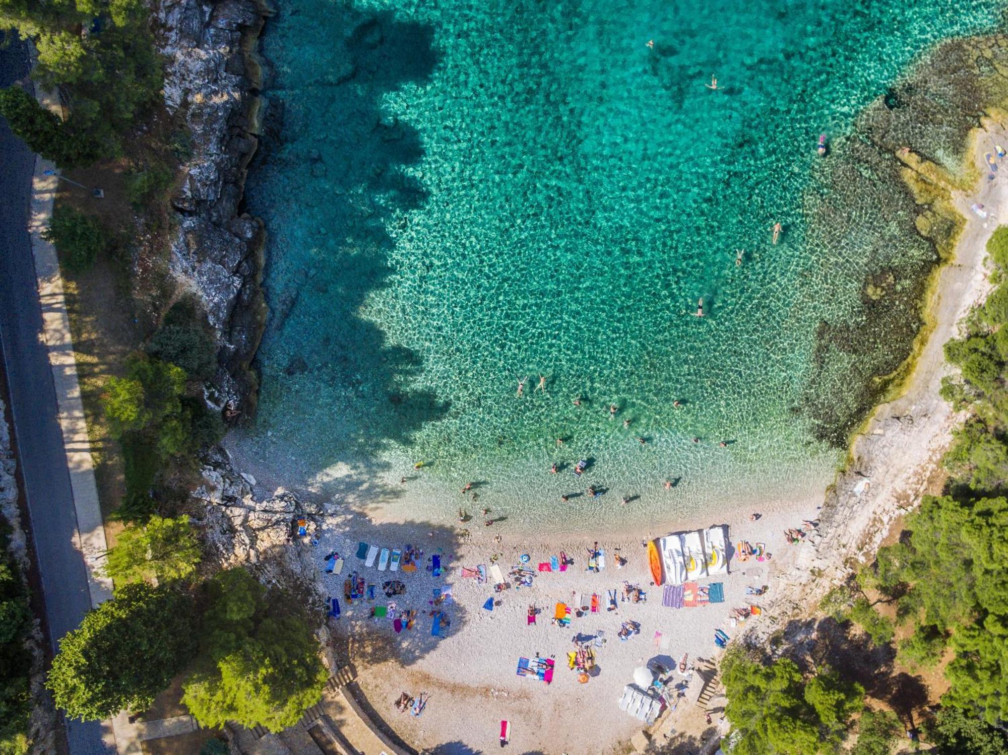 Petra Lux * Pula